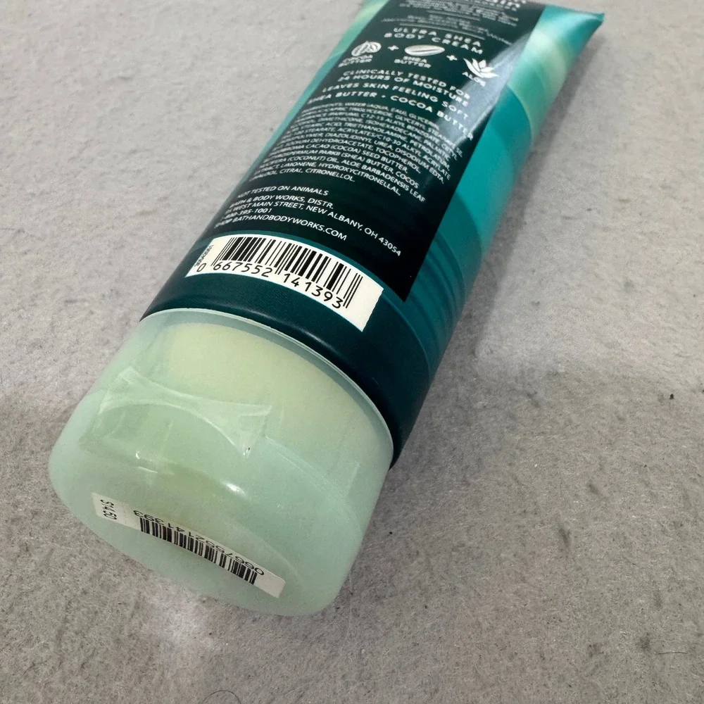Bath & Body Works Body Cream Women 8oz Dance in the Rain Ultra Shea Fresh Rain